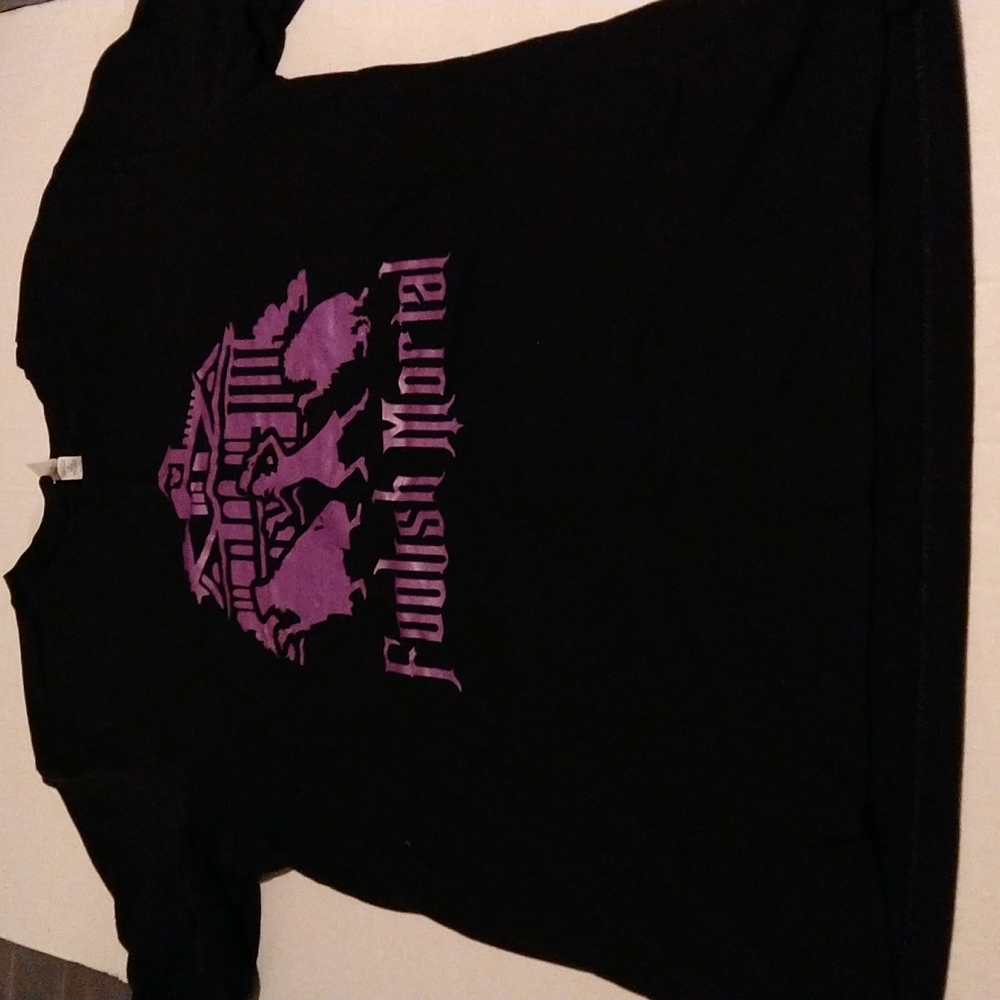 Haunted mansion graphic tee